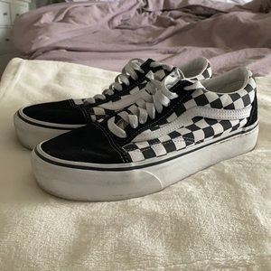 PLATFORM VANS